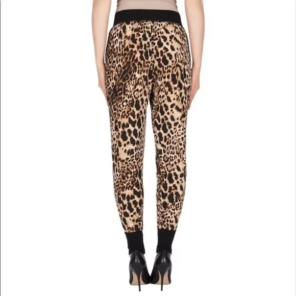 NEW Joseph Ribkoff Animal Cheetah Print Jogger Pant - Picture 2 of 8